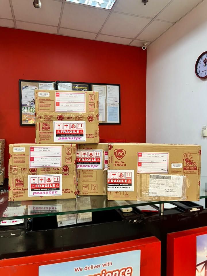 Packed LBC boxes on the Peanut PC counter